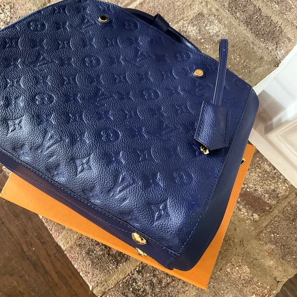 Sold Stunning Rare Louis Vuitton Montaigne MM Blue - Picture 7 of 14